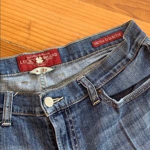 Lucky Brand cigarette jeans - size 4/27